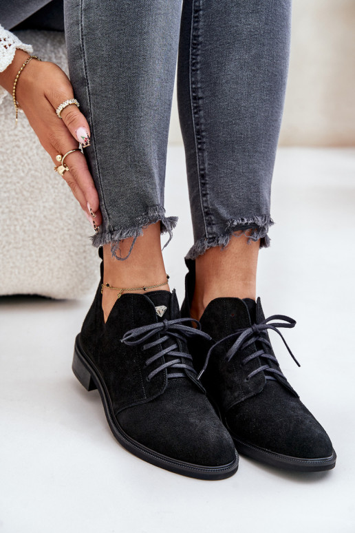 Zazoo 2959 zamšādas apavi Oksfordki šņorējami ar platiem papēžiem melnas krāsas Zazoo 2959 zamšādas apavi Oksfordki šņorējami ar platiem papēžiem melnas krāsas