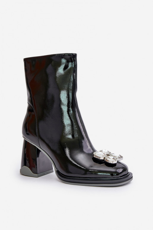 Laque Sieviešu puszābaki ar ornamentiem D&A MR880-019 melnas krāsas Laque Sieviešu puszābaki ar ornamentiem D&A MR880-019 melnas krāsas