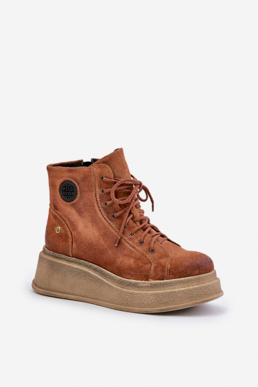 Zamšādas kurpes ar platformu Tā irciejka 06309-29 brūnas krāsas Zamšādas kurpes ar platformu Tā irciejka 06309-29 brūnas krāsas