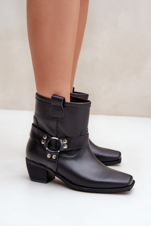 Sieviešu puszābakiIeslēgtsturalnej Skóry ar papēdi Zazoo 3444/2 melnas krāsas Sieviešu puszābakiIeslēgtsturalnej Skóry ar papēdi Zazoo 3444/2 melnas krāsas