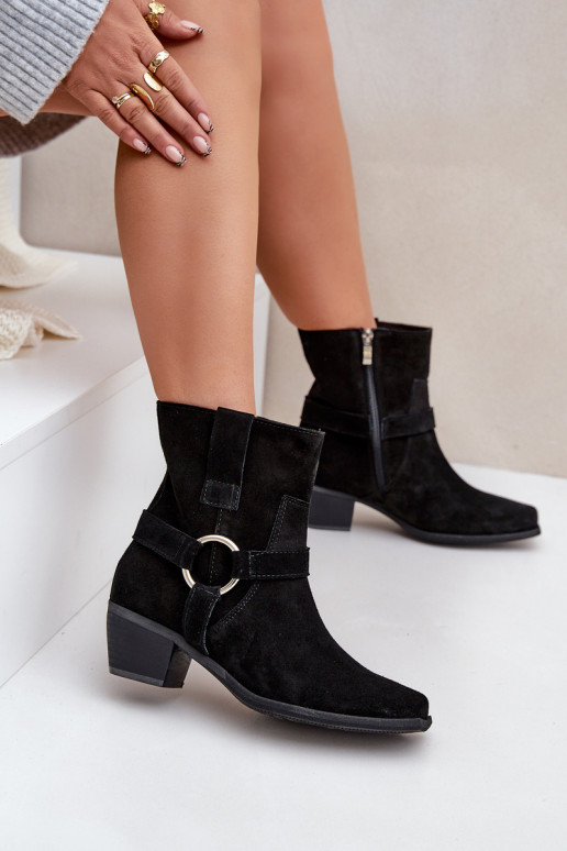 Sieviešu puszābakiIeslēgtsturalnego zamšādasu ar papēdi Zazoo 3444/2 melnas krāsas Sieviešu puszābakiIeslēgtsturalnego zamšādasu ar papēdi Zazoo 3444/2 melnas krāsas