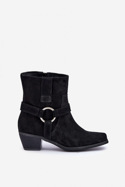 Sieviešu puszābakiIeslēgtsturalnego zamšādasu ar papēdi Zazoo 3444/2 melnas krāsas Sieviešu puszābakiIeslēgtsturalnego zamšādasu ar papēdi Zazoo 3444/2 melnas krāsas