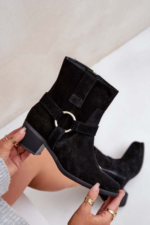 Sieviešu puszābakiIeslēgtsturalnego zamšādasu ar papēdi Zazoo 3444/2 melnas krāsas Sieviešu puszābakiIeslēgtsturalnego zamšādasu ar papēdi Zazoo 3444/2 melnas krāsas