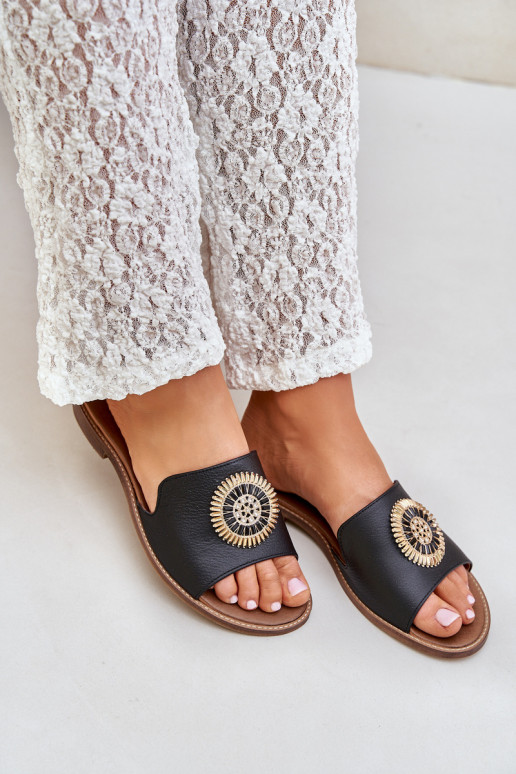 Čibas no dabīgas ādas ar ornamentiem ar platiem papēžiem Zazoo 3047/O melnas krāsas