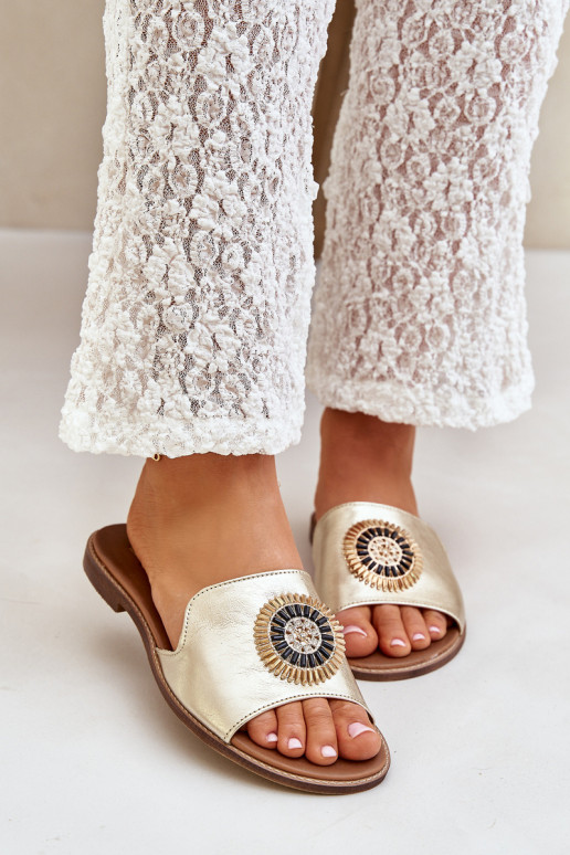 Čibas no dabīgas ādas ar ornamentiem ar platiem papēžiem Zazoo 3047/O Zelta krāsas Čibas no dabīgas ādas ar ornamentiem ar platiem papēžiem Zazoo 3047/O Zelta krāsas