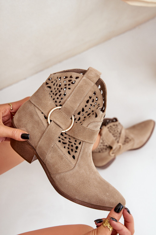 Zamšādas kurpes Kovboju zābaki Ažūrs ar papēdi Zazoo 2994 smilšu krāsas Zamšādas kurpes Kovboju zābaki Ažūrs ar papēdi Zazoo 2994 smilšu krāsas