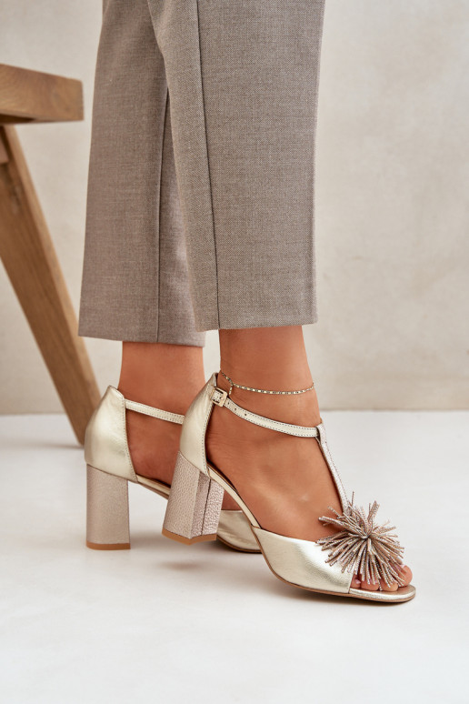 sandales Āda ar papēdi ar ornamentiem Laura Messi 2758 Zelta krāsas sandales Āda ar papēdi ar ornamentiem Laura Messi 2758 Zelta krāsas