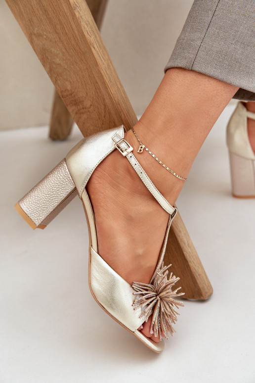 sandales Āda ar papēdi ar ornamentiem Laura Messi 2758 Zelta krāsas sandales Āda ar papēdi ar ornamentiem Laura Messi 2758 Zelta krāsas
