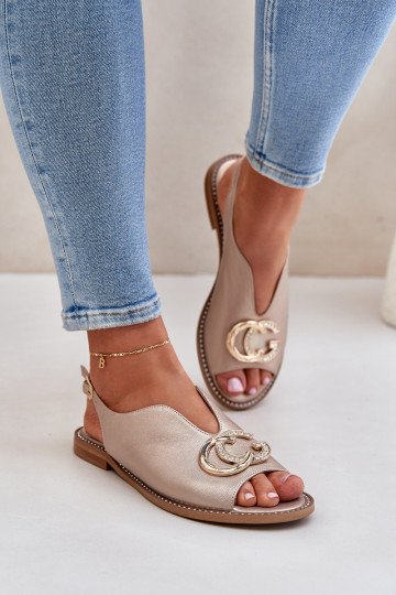 Sieviešu basenes ar platiem papēžiem ar ornamentiem Laura Messi 2865 Zelta krāsas