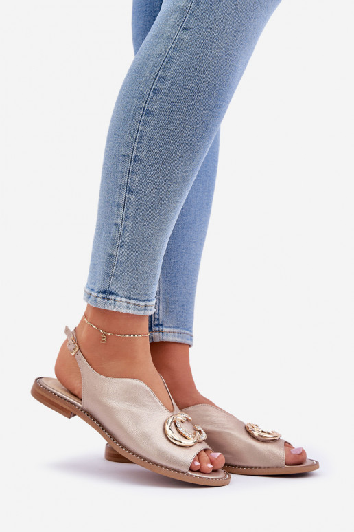 Sieviešu basenes ar platiem papēžiem ar ornamentiem Laura Messi 2865 Zelta krāsas