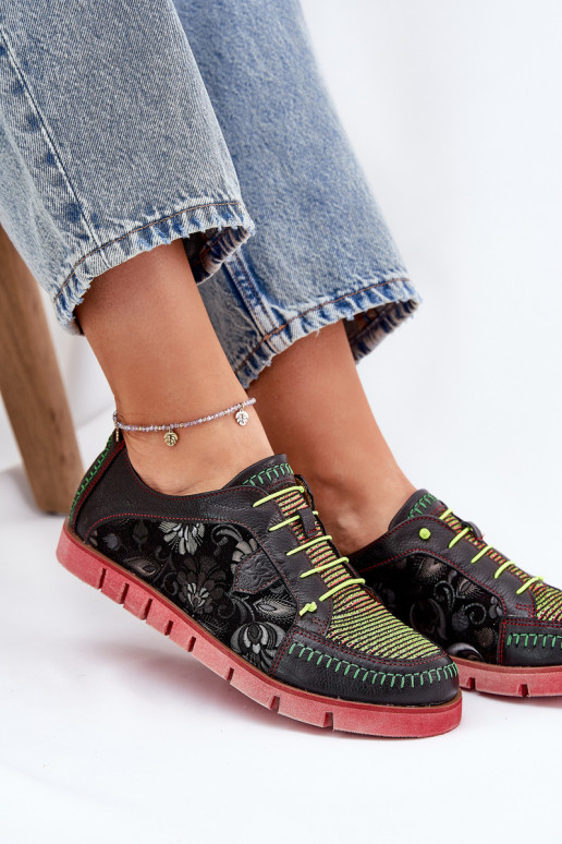 Āda apavi Sieviešu Rakstaina Tā irciejka 06784-20 melnas krāsas Āda apavi Sieviešu Rakstaina Tā irciejka 06784-20 melnas krāsas