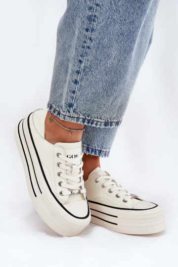 Āda sieviešu puszābaki ar platformu GOE RR2N4106 baltas krāsas