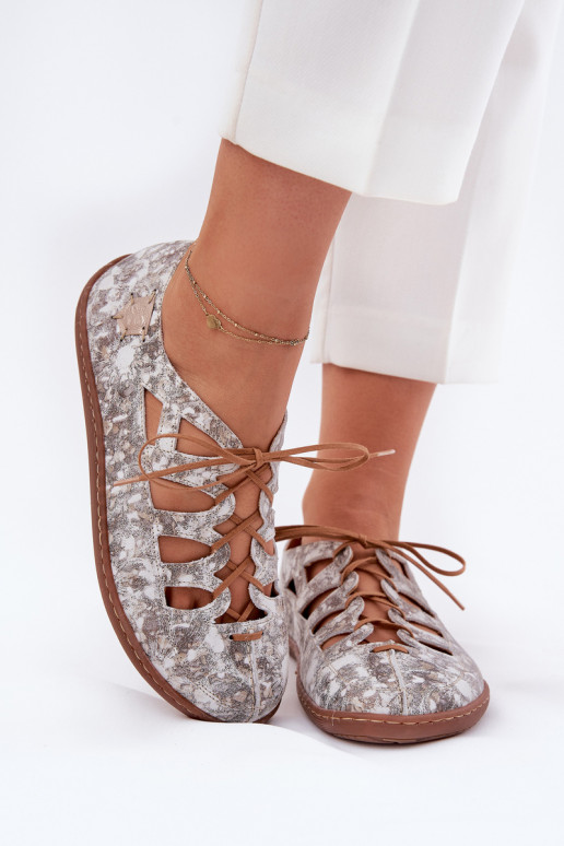 Balerīnas Ar izgriezumiem Tā irciejka 06835-25/00-1 Zelta krāsas Balerīnas Ar izgriezumiem Tā irciejka 06835-25/00-1 Zelta krāsas