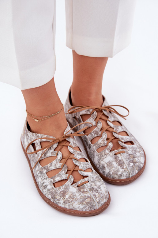 Balerīnas Ar izgriezumiem Tā irciejka 06835-25/00-1 Zelta krāsas Balerīnas Ar izgriezumiem Tā irciejka 06835-25/00-1 Zelta krāsas