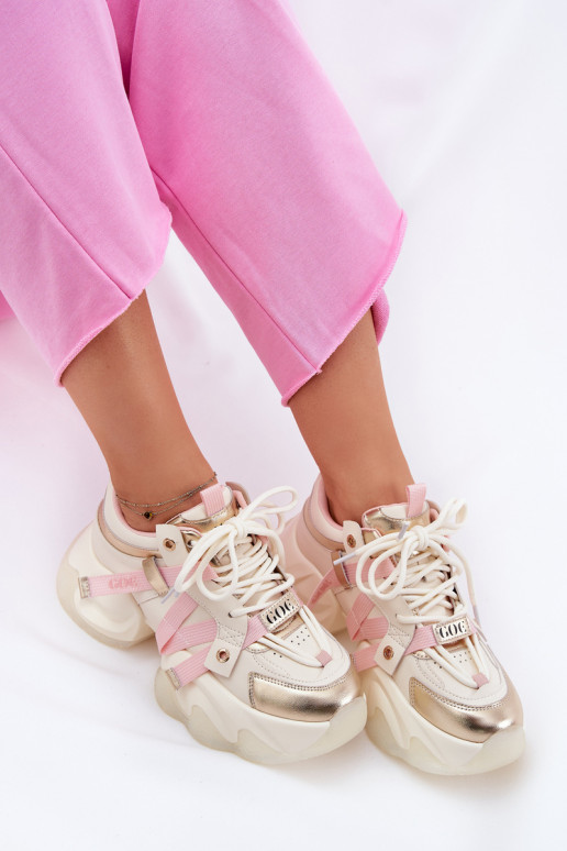 Āda Sneakers modeļa apavi Sieviešu Uz masīvas zoles GOE RR2N4031 smilšu krāsas