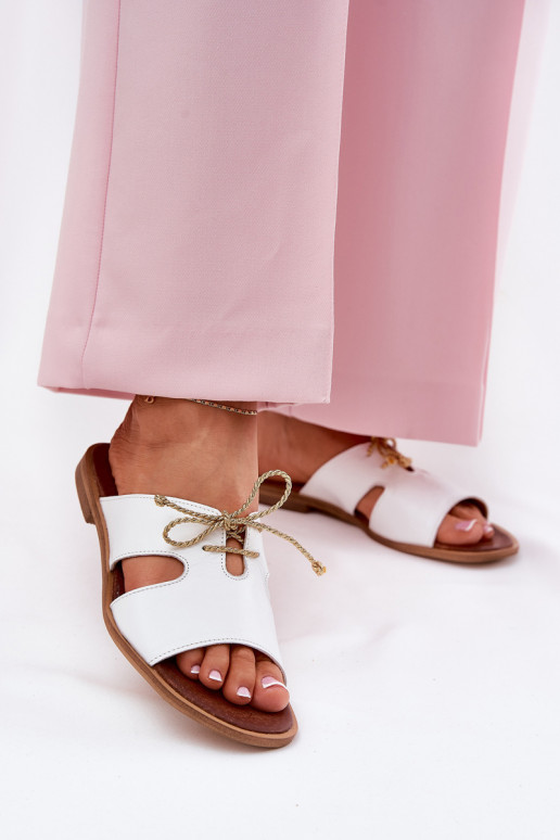 Čibas no dabīgas ādas Sieviešu ar platiem papēžiem Zazoo 3022 baltas krāsas Čibas no dabīgas ādas Sieviešu ar platiem papēžiem Zazoo 3022 baltas krāsas