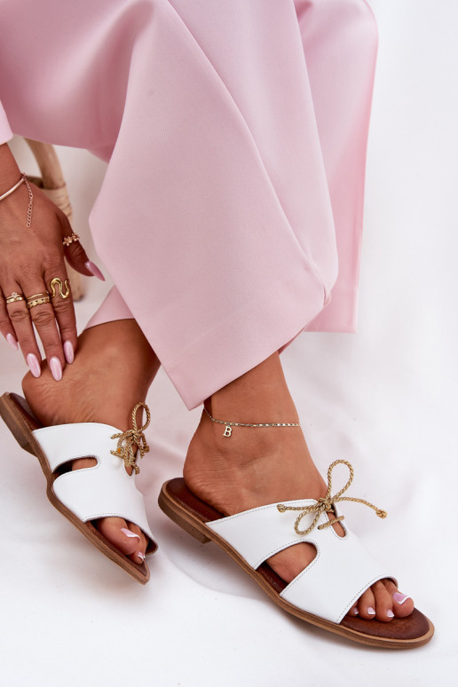 Čibas no dabīgas ādas Sieviešu ar platiem papēžiem Zazoo 3022 baltas krāsas Čibas no dabīgas ādas Sieviešu ar platiem papēžiem Zazoo 3022 baltas krāsas