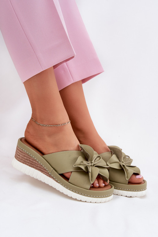 Čibas no dabīgas ādas Sieviešu Uz Ķīļa Ar greznu Puķe Artiker 52C0503 Zaļas krāsas