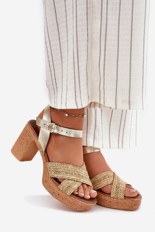 Sieviešu basenes Ar bizi Uz Paskach Zazoo 40460 Zelta krāsas Sieviešu basenes Ar bizi Uz Paskach Zazoo 40460 Zelta krāsas