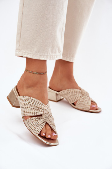 sieviešu čības Klockā Tā irciejka 06955-25 smilšu krāsas-Zelta krāsas