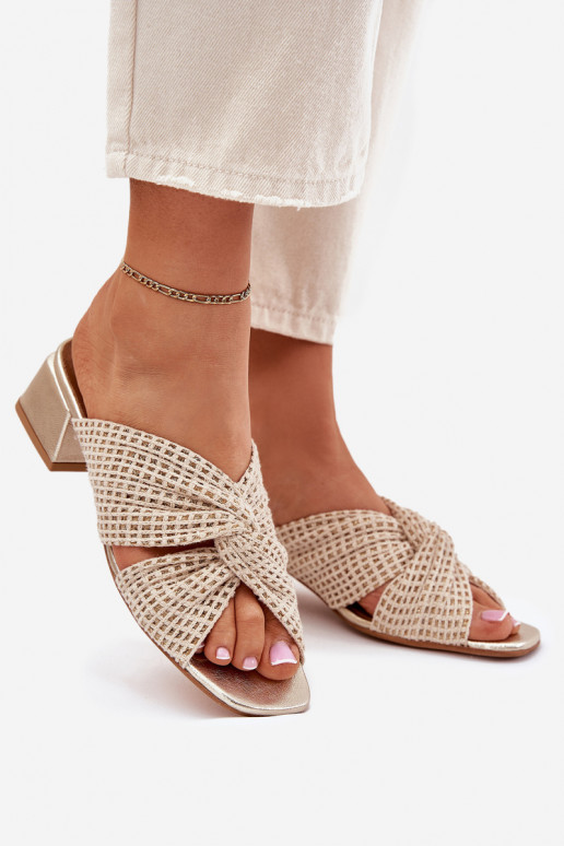 sieviešu čības Klockā Tā irciejka 06955-25 smilšu krāsas-Zelta krāsas sieviešu čības Klockā Tā irciejka 06955-25 smilšu krāsas-Zelta krāsas