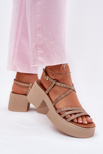 Sieviešu basenes Sieviešu Tā irciejka 06990-25 Zelta krāsas