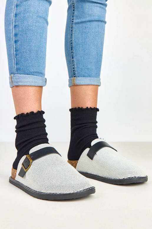 Melnas čības uz korķa platformas ar...