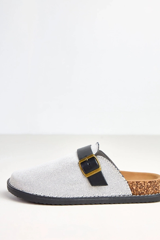 Melnas čības uz korķa platformas ar...