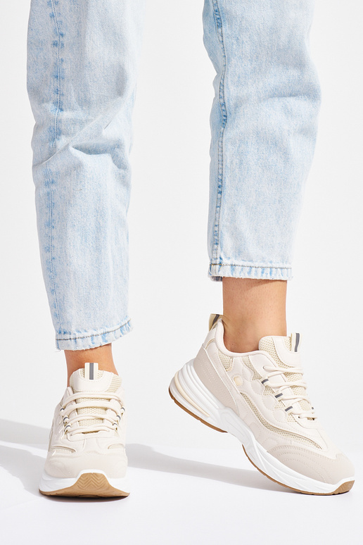 smilšu krāsas sieviešu sieviešu apavi uz biezas zoles smilšu krāsas sieviešu sieviešu apavi uz biezas zoles