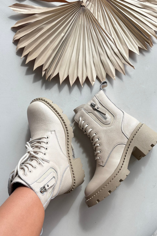 Zamšaini sieviešu sniega zābaki ar siltinājumu un platformu Vinceza 95354 smilšu krāsā Zamšaini sieviešu sniega zābaki ar siltinājumu un platformu Vinceza 95354 smilšu krāsā