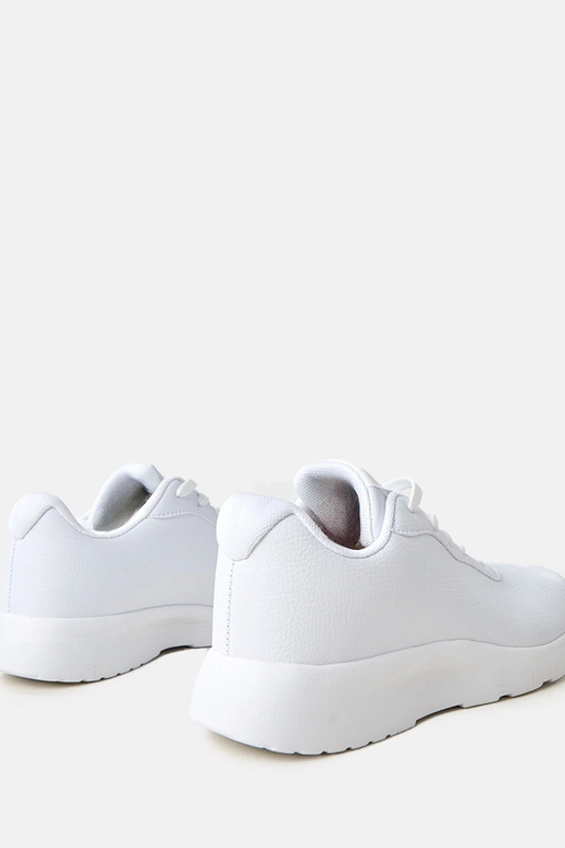 Baltie vīriešu pacelti sporta apavi...