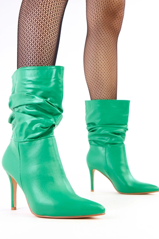 Zaļi zābaki uz augsta papēža ar...