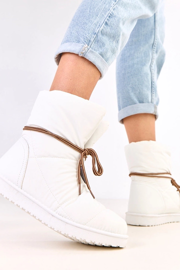 Baltas sieviešu sniega... 2