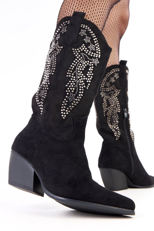 Melni cowboy zābaki ar zemu papēdi un...