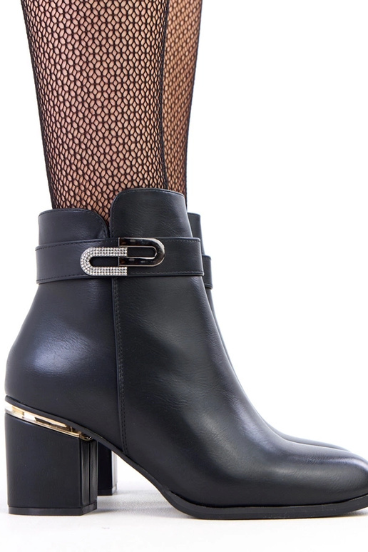 Melni augstpapēžu zābaciņi ar...