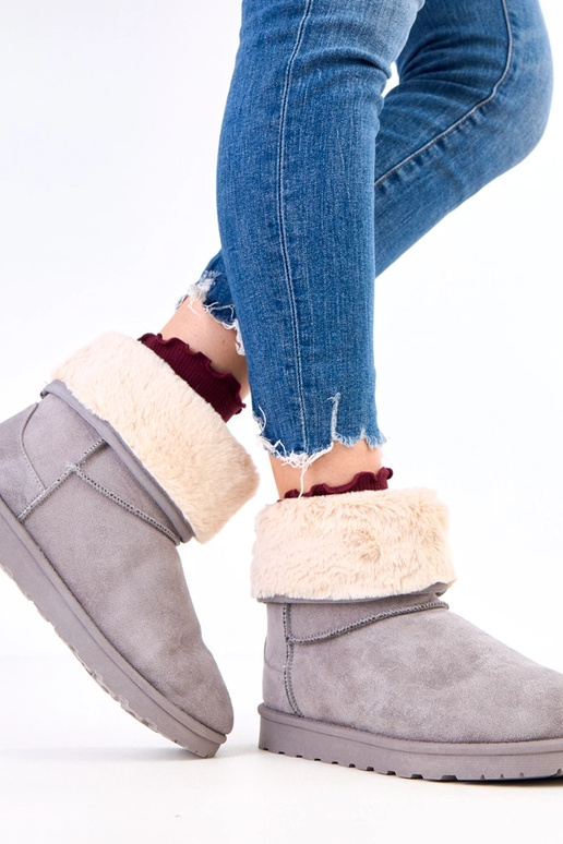 Pelēki sniega zābaki ar kažokādu uz...