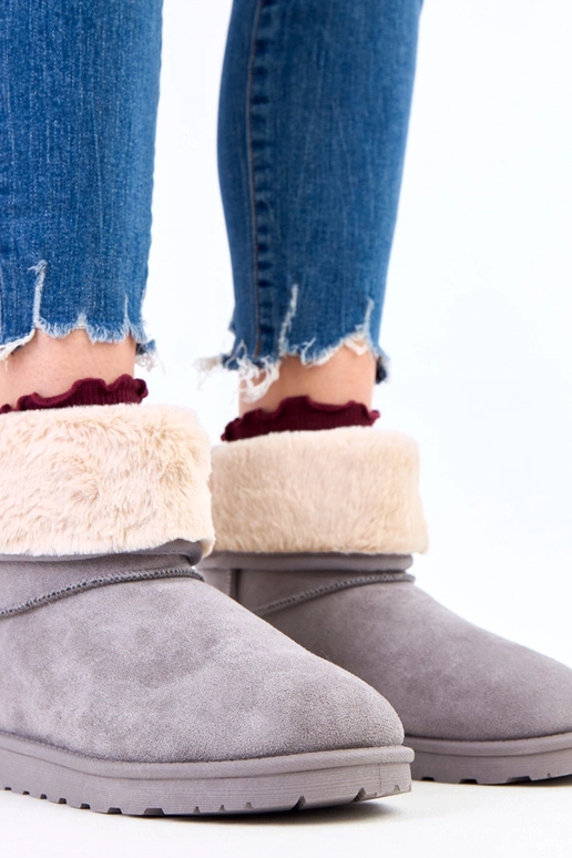 Pelēki sniega zābaki ar kažokādu uz...