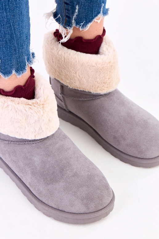 Pelēki sniega zābaki ar kažokādu uz...