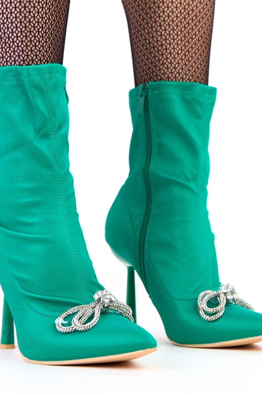Zaļi satīna zābaki ar cirkonija...