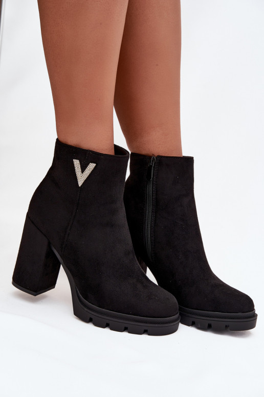 Sieviešu puszābaki siltināti ar papēdi Ar greznu Detalem melnas krāsas Briella