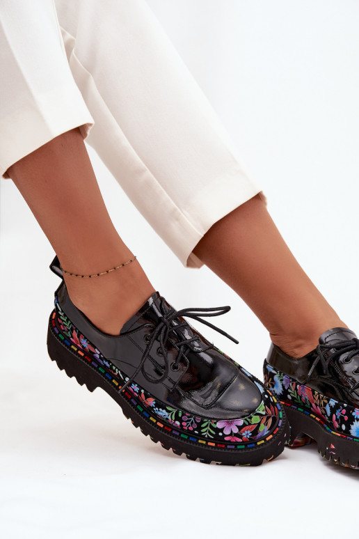 Laque apaviIeslēgtsturalnej Skóry ar rakstiem Artiker 57C0174 melnas krāsas