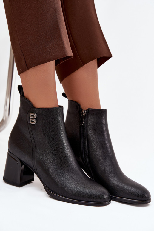 siltināti Sieviešu puszābakiIeslēgtsturalnej Skóry ar papēdi melnas krāsas Jovelle