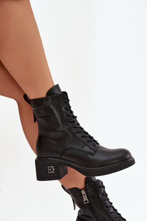 siltināti Sieviešu puszābakiIeslēgtsturalnej Skóry Klockā Vinceza 66819 melnas krāsas siltināti Sieviešu puszābakiIeslēgtsturalnej Skóry Klockā Vinceza 66819 melnas krāsas