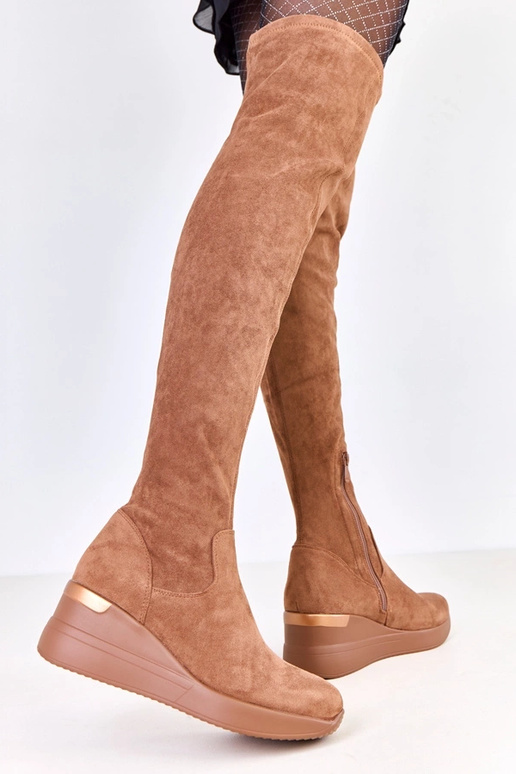 Brūni mākslīgā zamša zābaki uz...