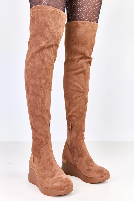 Brūni mākslīgā zamša zābaki uz...