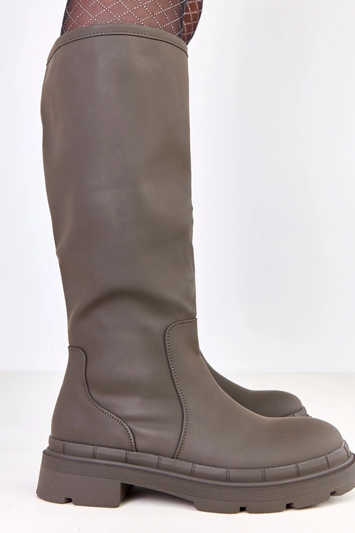 Zaļi matēti mākslīgās ādas gari...