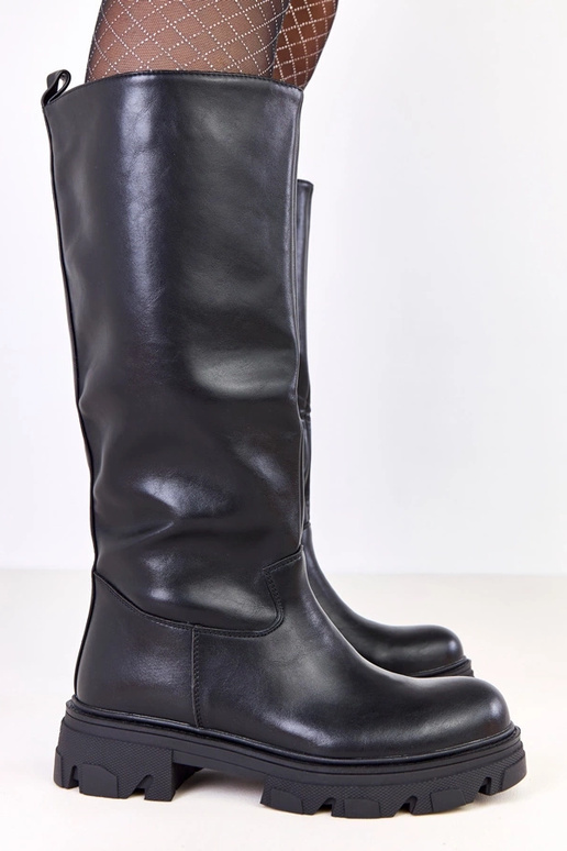 Melni ievelkamie mākslīgās ādas gari...