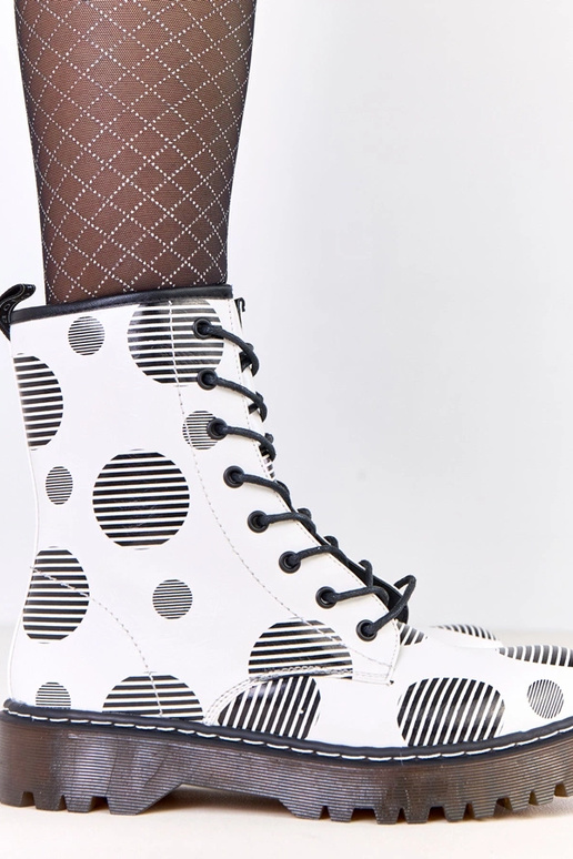 Baltie sieviešu trapera zābaki uz...