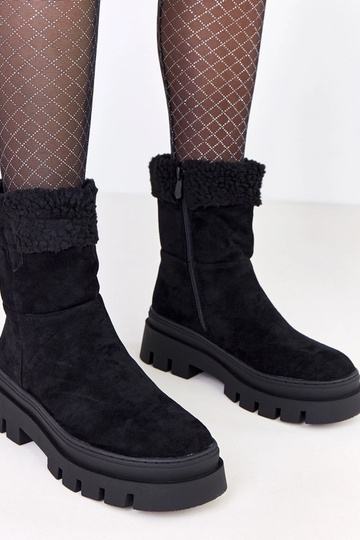 Melni zābaki ar kažoku uz... 2