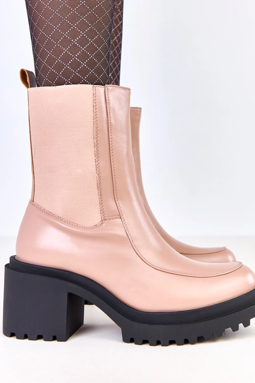 Smilšu krāsas zābaki uz papēža ar...